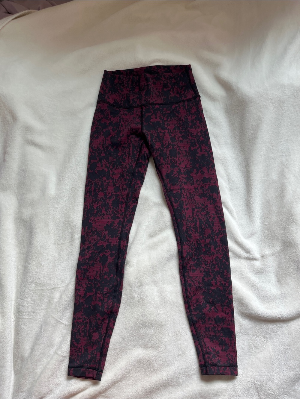 lululemon athletica Maroon and Black Printed Leggings